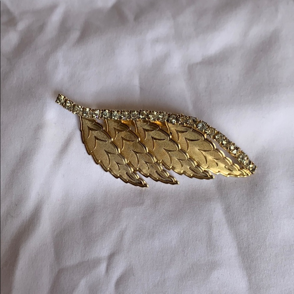 Gold Leaf Brooch with Gems